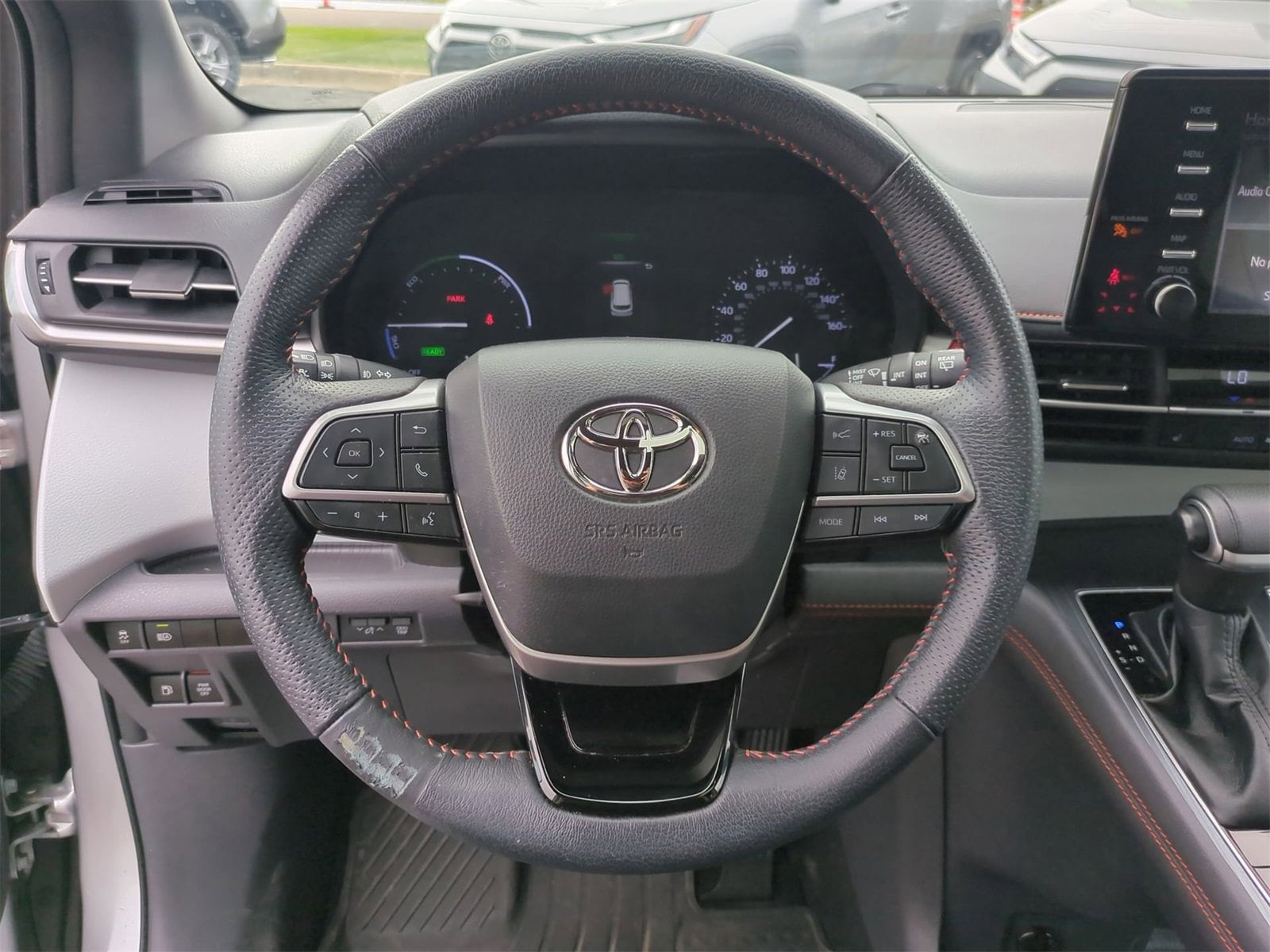 Thumbnail: 2021 Toyota Sienna - 21