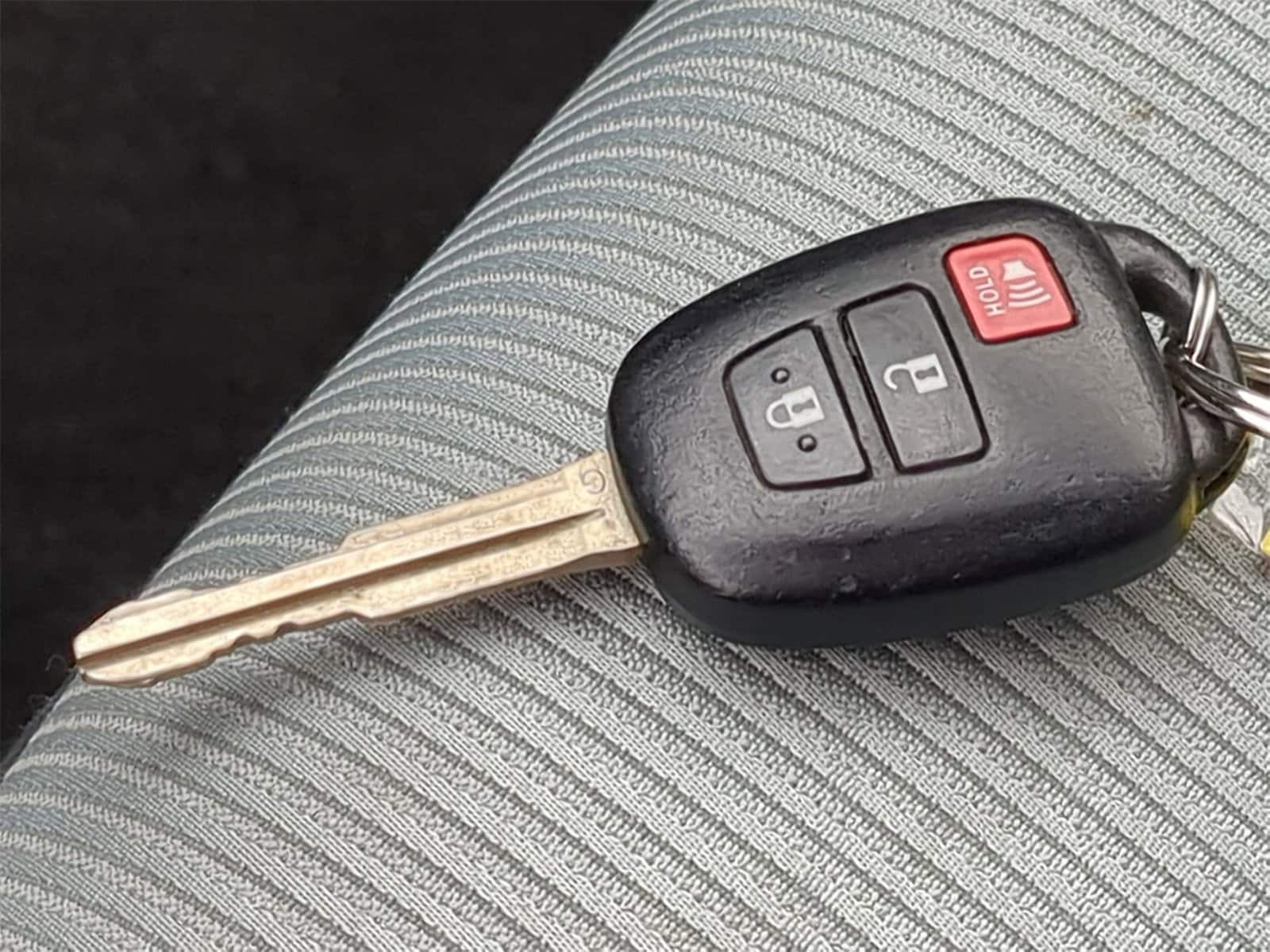 Thumbnail: 2014 Toyota Prius c - 38