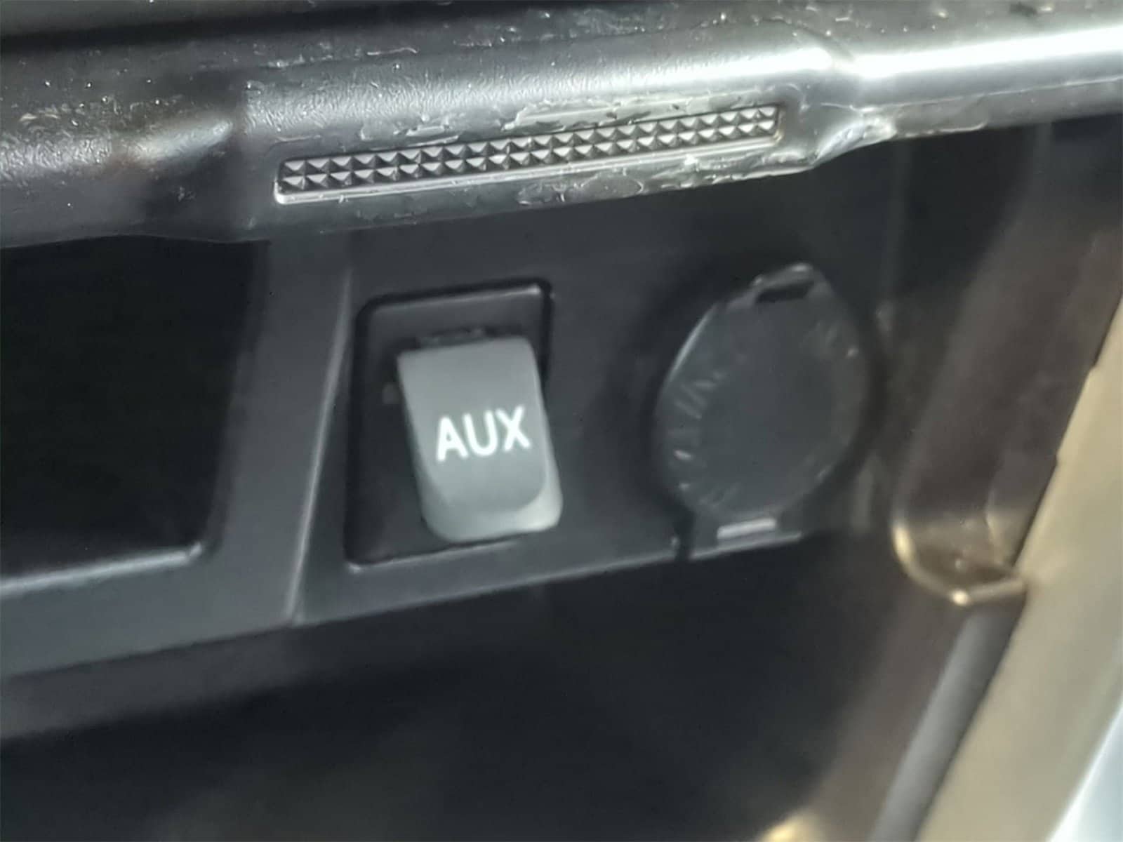 Thumbnail: 2011 Toyota 4Runner - 35