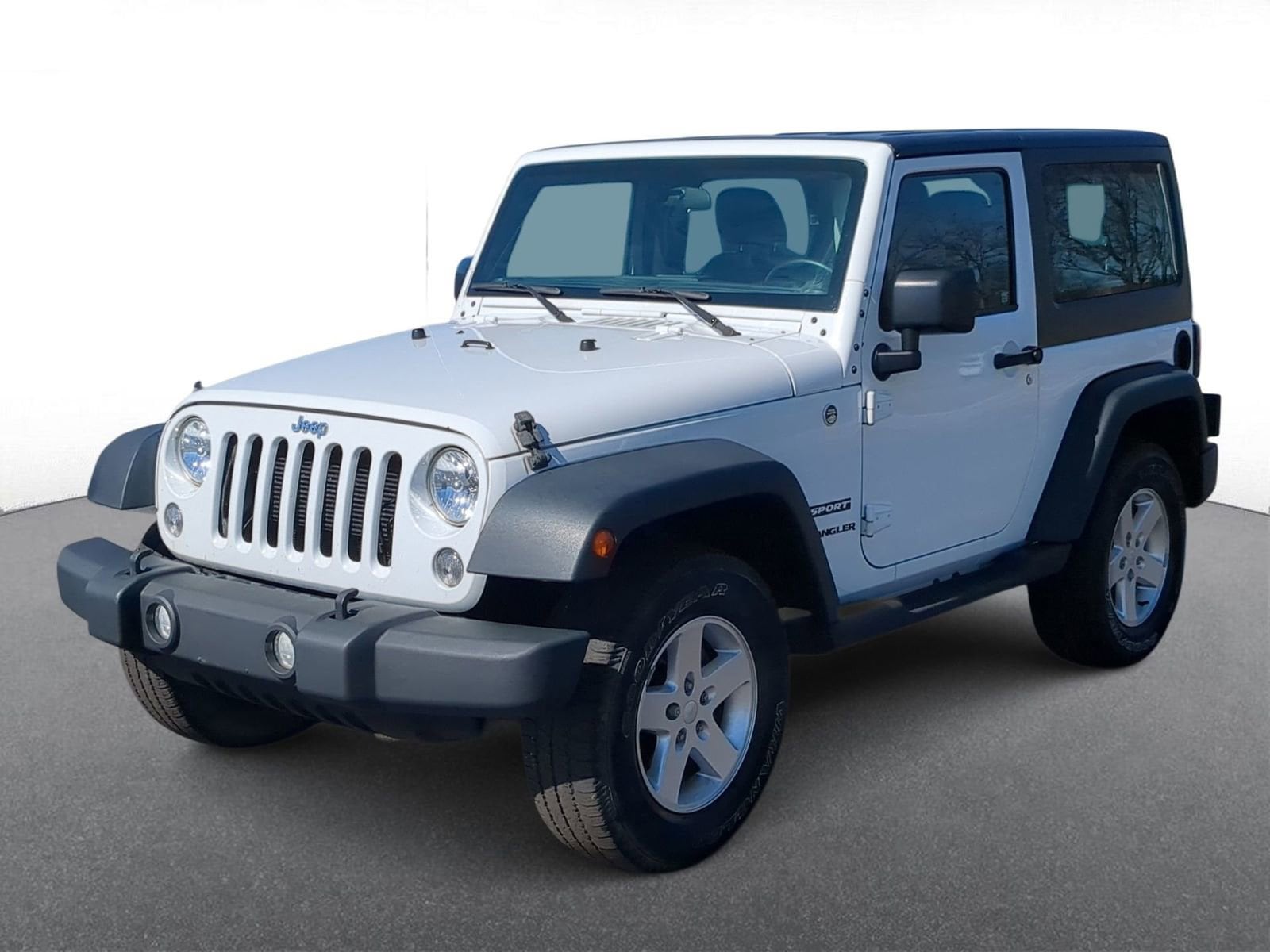 Thumbnail: 2015 Jeep Wrangler - 4