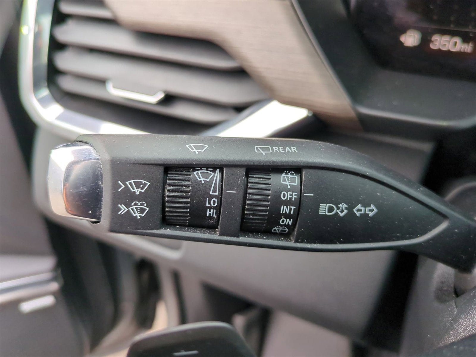 Thumbnail: 2024 GMC Acadia - 26