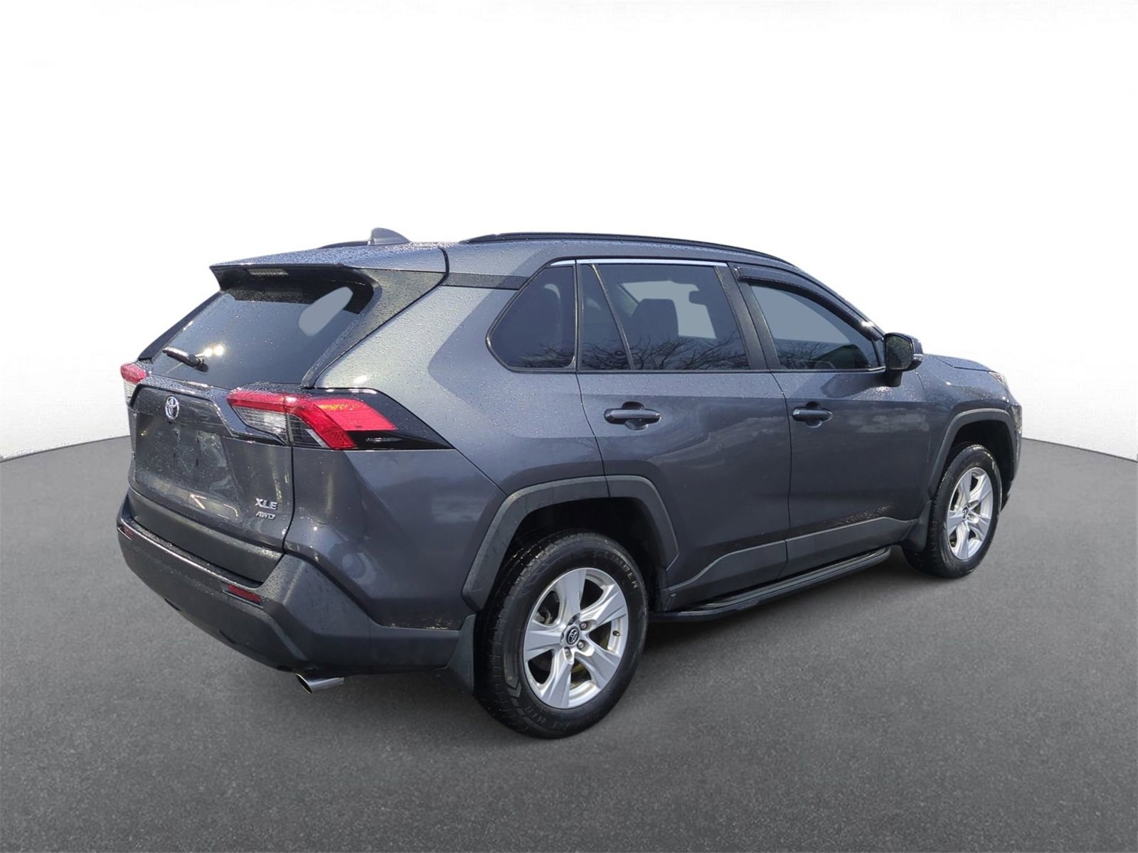 Thumbnail: 2021 Toyota RAV4 - 8