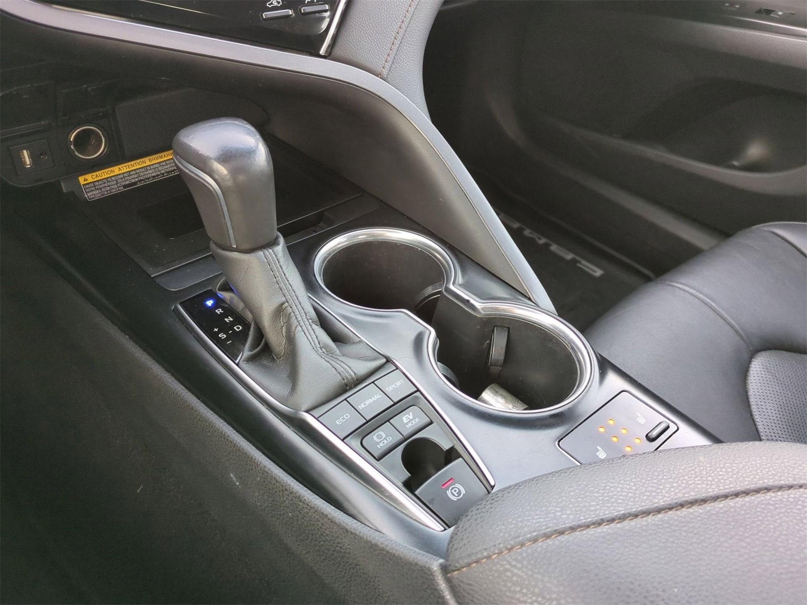 Thumbnail: 2018 Toyota Camry - 32