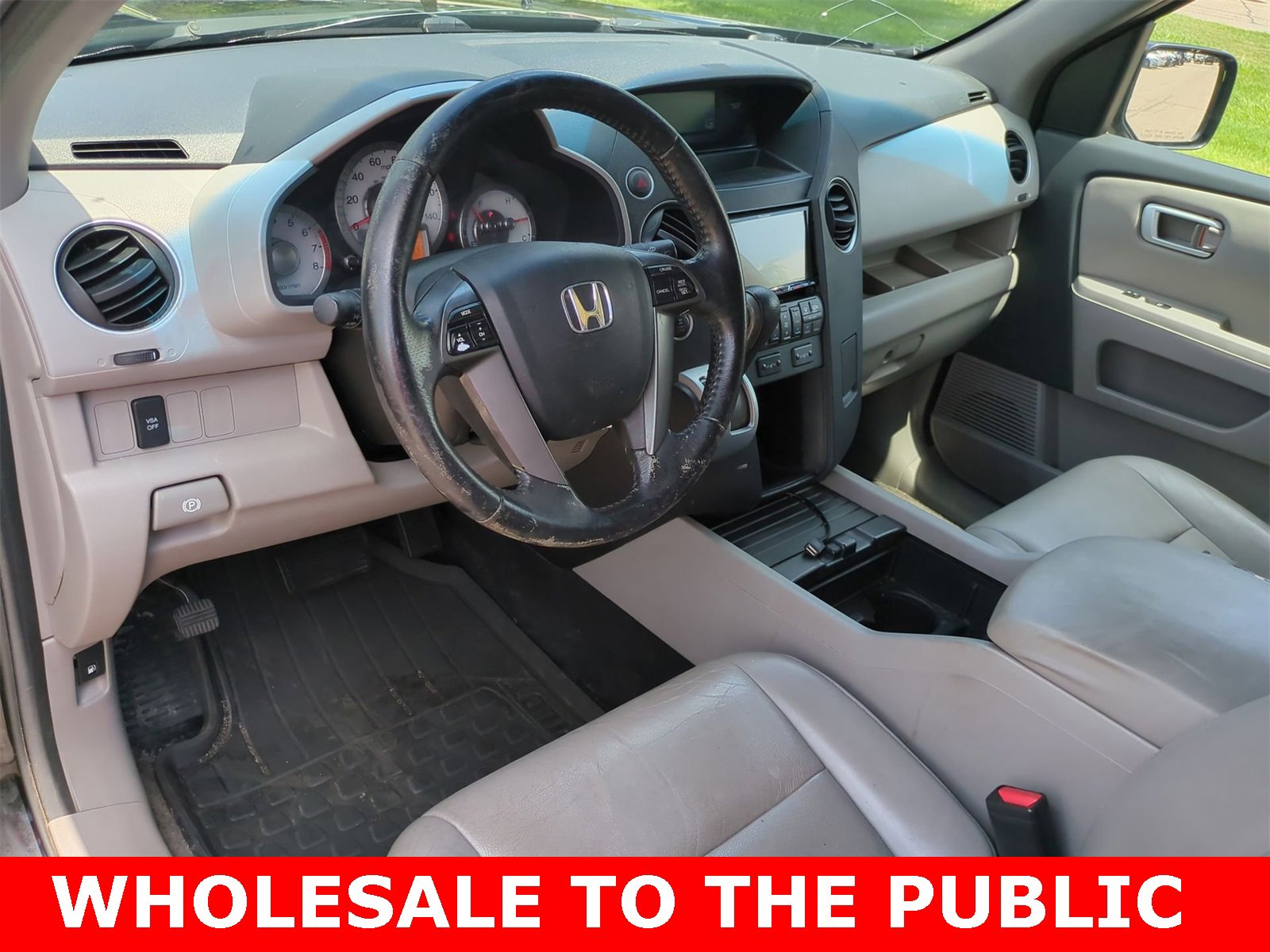 Thumbnail: 2011 Honda Pilot - 10