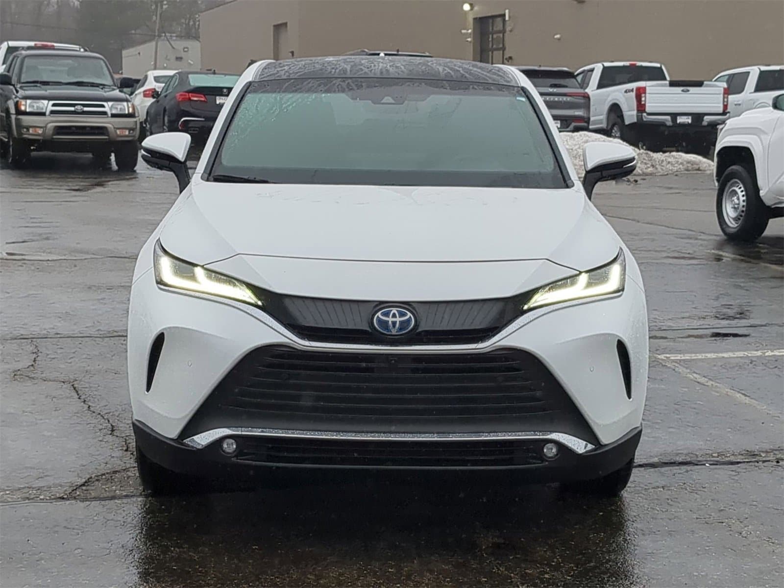 Thumbnail: 2024 Toyota Venza - 17