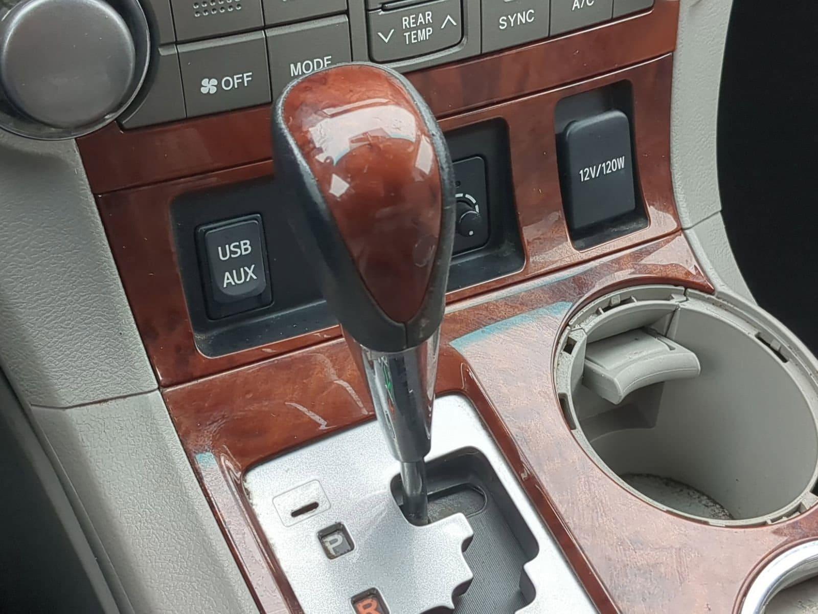 Thumbnail: 2012 Toyota Highlander - 30