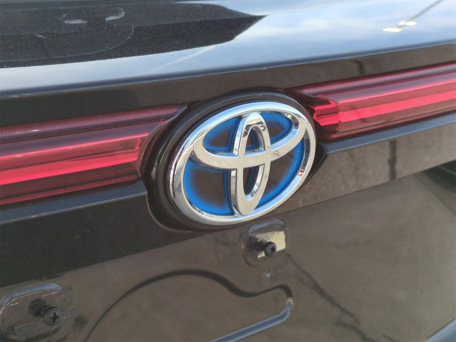 Thumbnail: 2021 Toyota Venza - 12