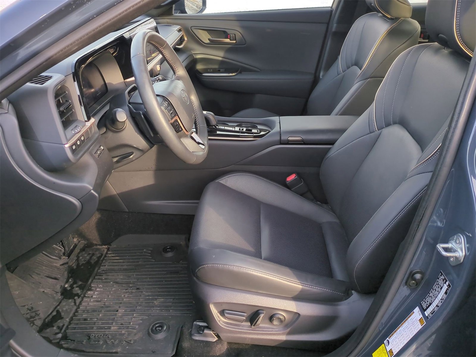 Thumbnail: 2025 Toyota Crown Signia - 15