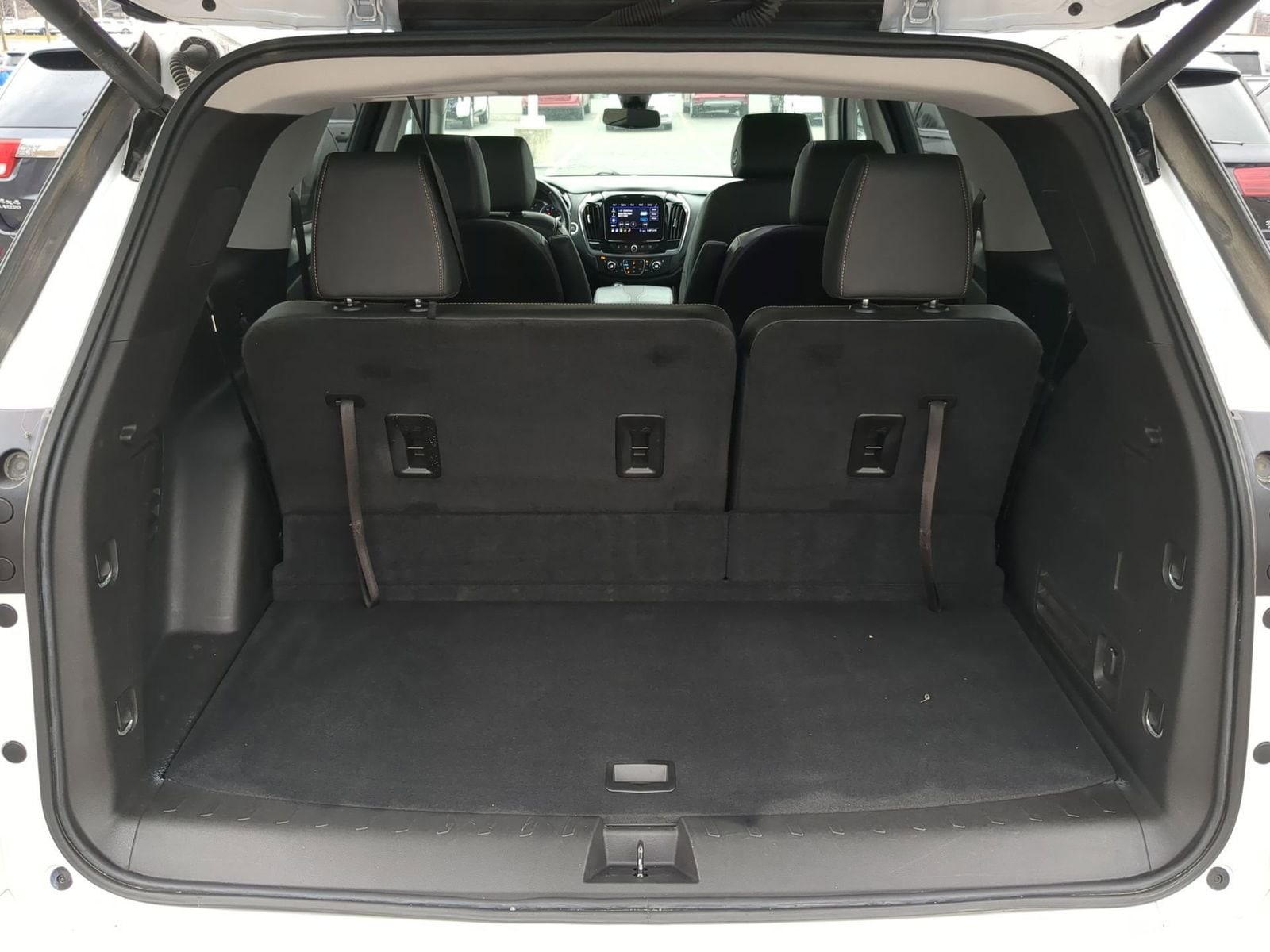 Thumbnail: 2020 Chevrolet Traverse - 33