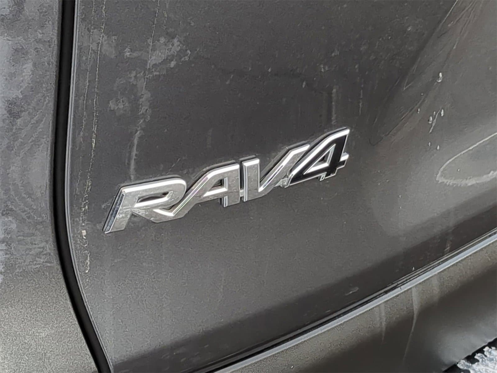 Thumbnail: 2020 Toyota RAV4 - 13