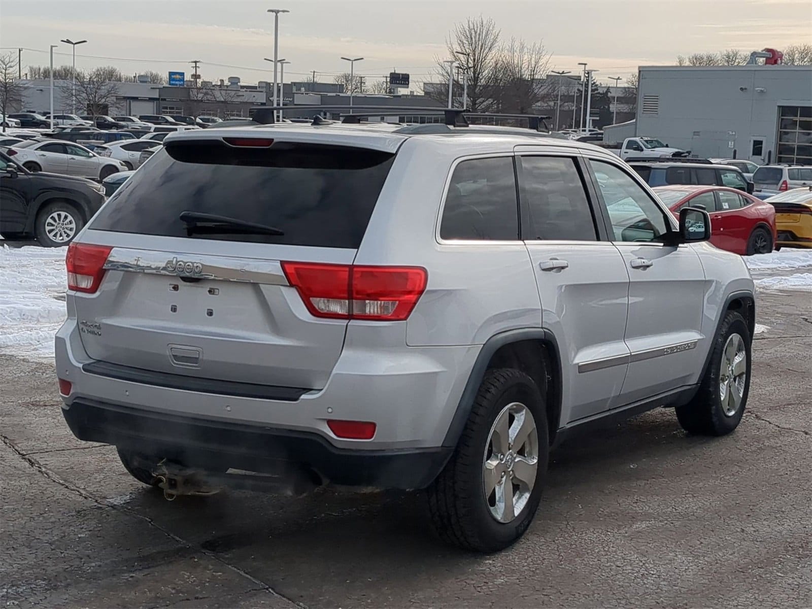 Thumbnail: 2011 Jeep Grand Cherokee - 14