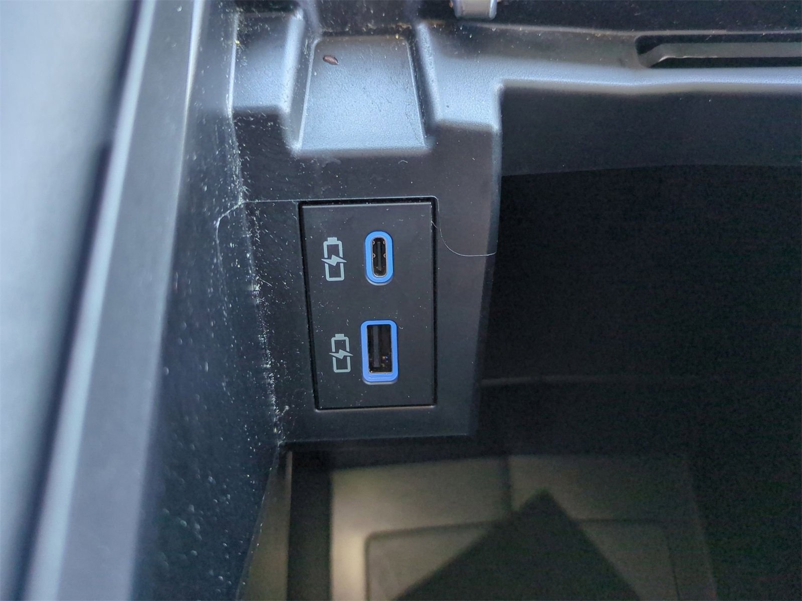 Thumbnail: 2023 Toyota Sienna - 30