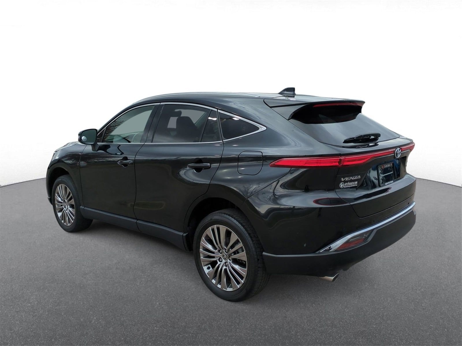 Thumbnail: 2022 Toyota Venza - 6