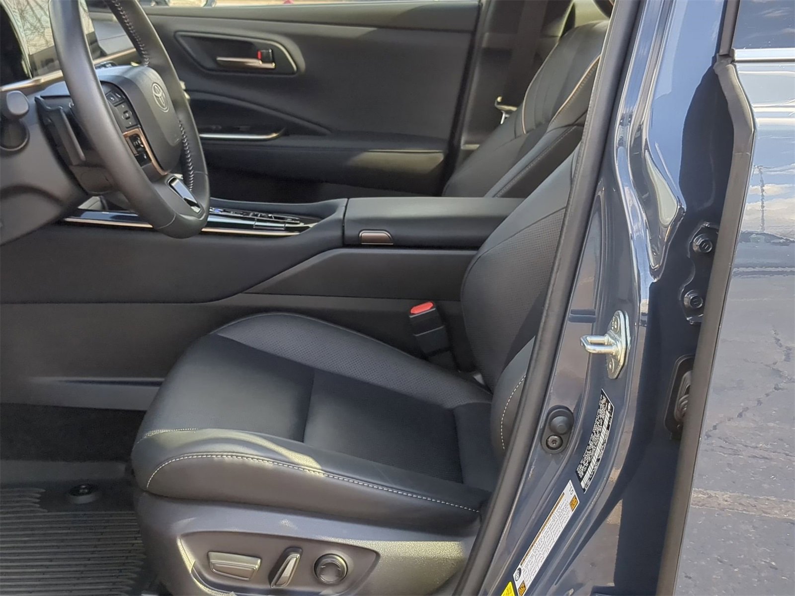 Thumbnail: 2025 Toyota Crown Signia - 23