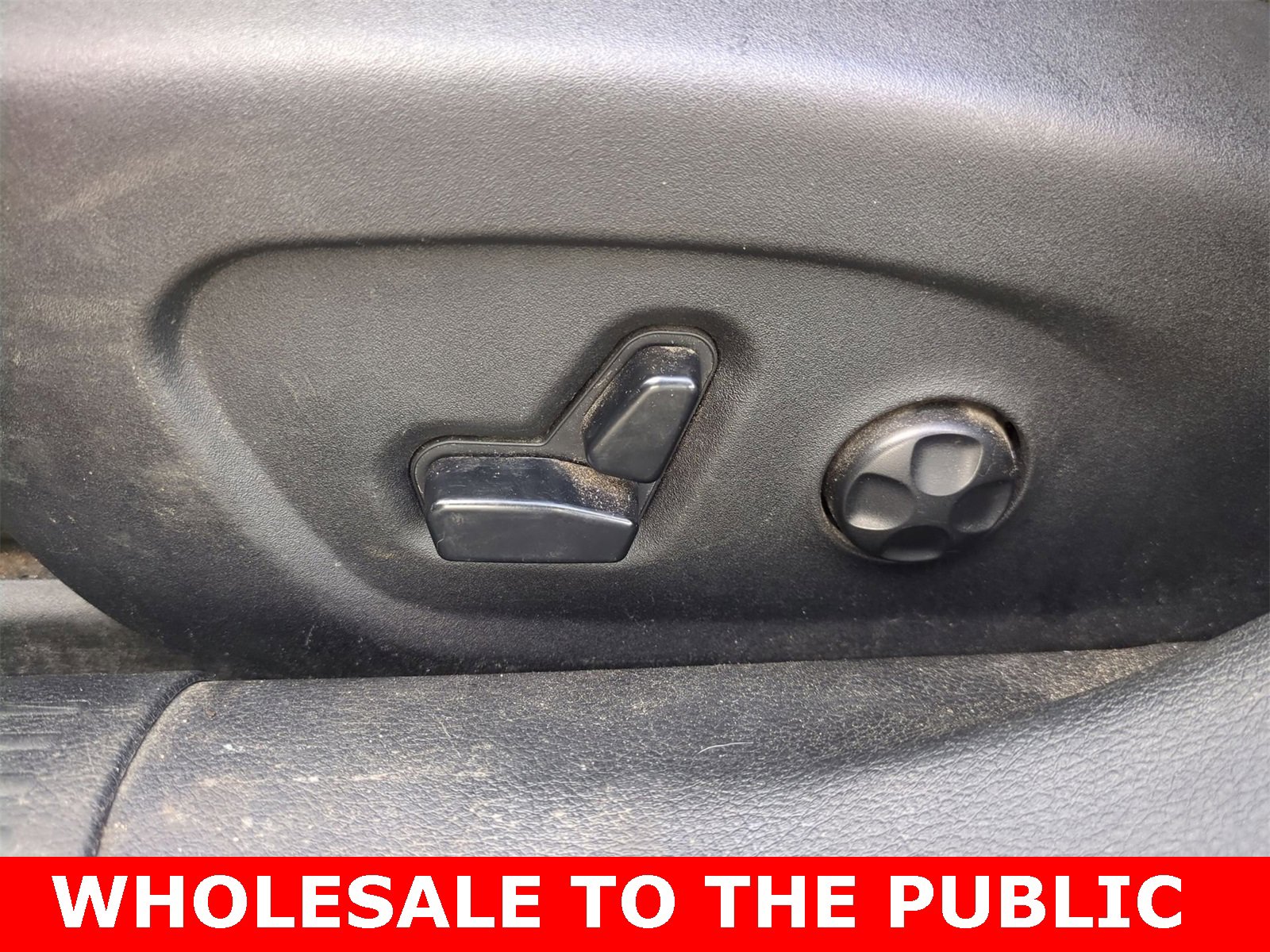 Thumbnail: 2015 Chrysler 200 - 15