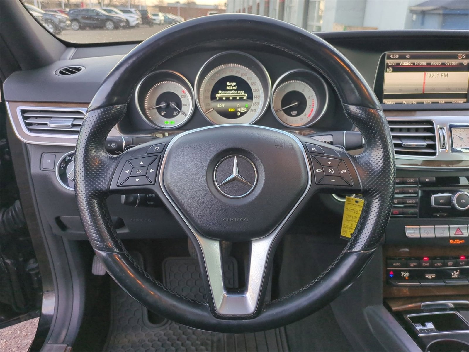 Thumbnail: 2014 Mercedes-Benz E-Class - 23