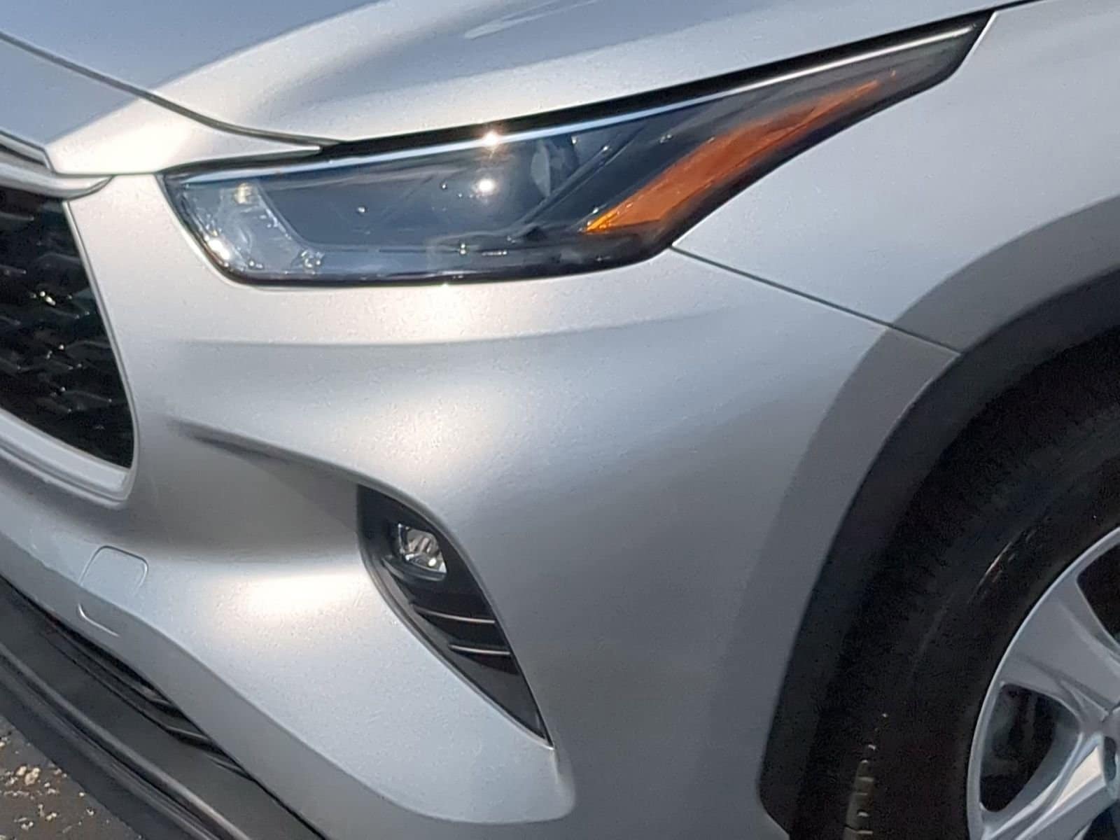 Thumbnail: 2023 Toyota Highlander - 11