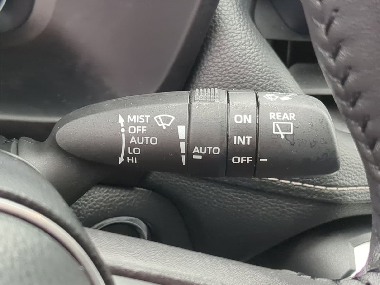 Thumbnail: 2024 Toyota RAV4 - 31