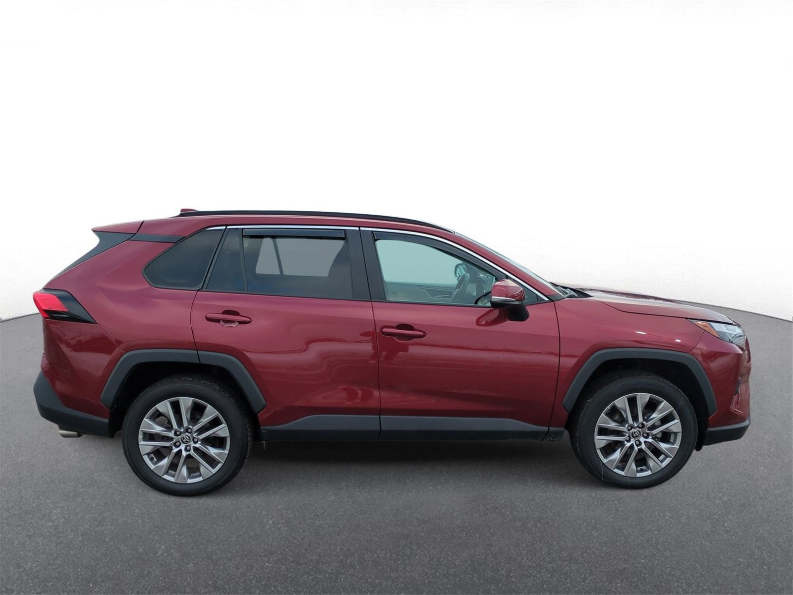 Thumbnail: 2022 Toyota RAV4 - 9