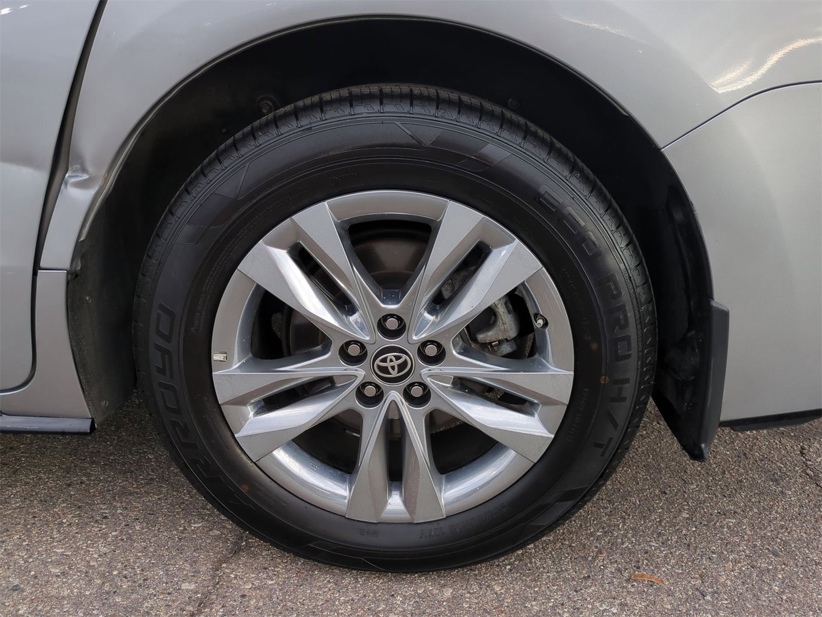 Thumbnail: 2024 Toyota Sienna - 13