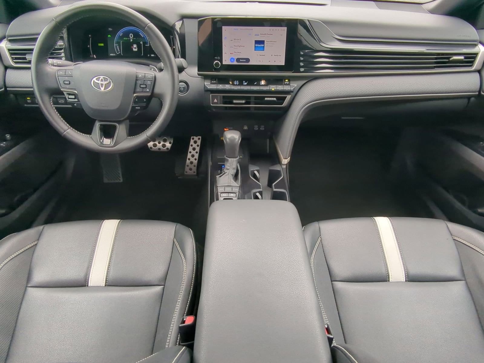 Thumbnail: 2025 Toyota Camry - 15