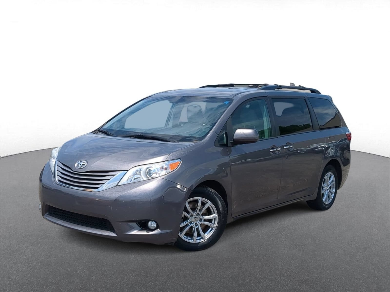 2016 Toyota Sienna XLE -
                  Troy, MI