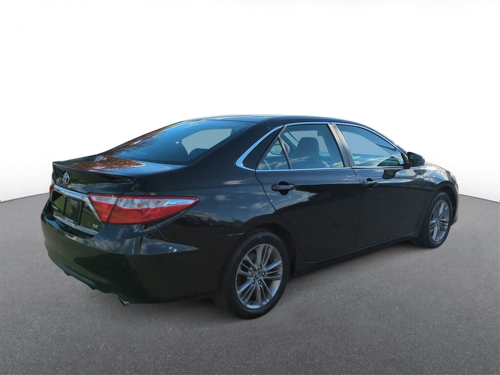 Thumbnail: 2016 Toyota Camry - 8