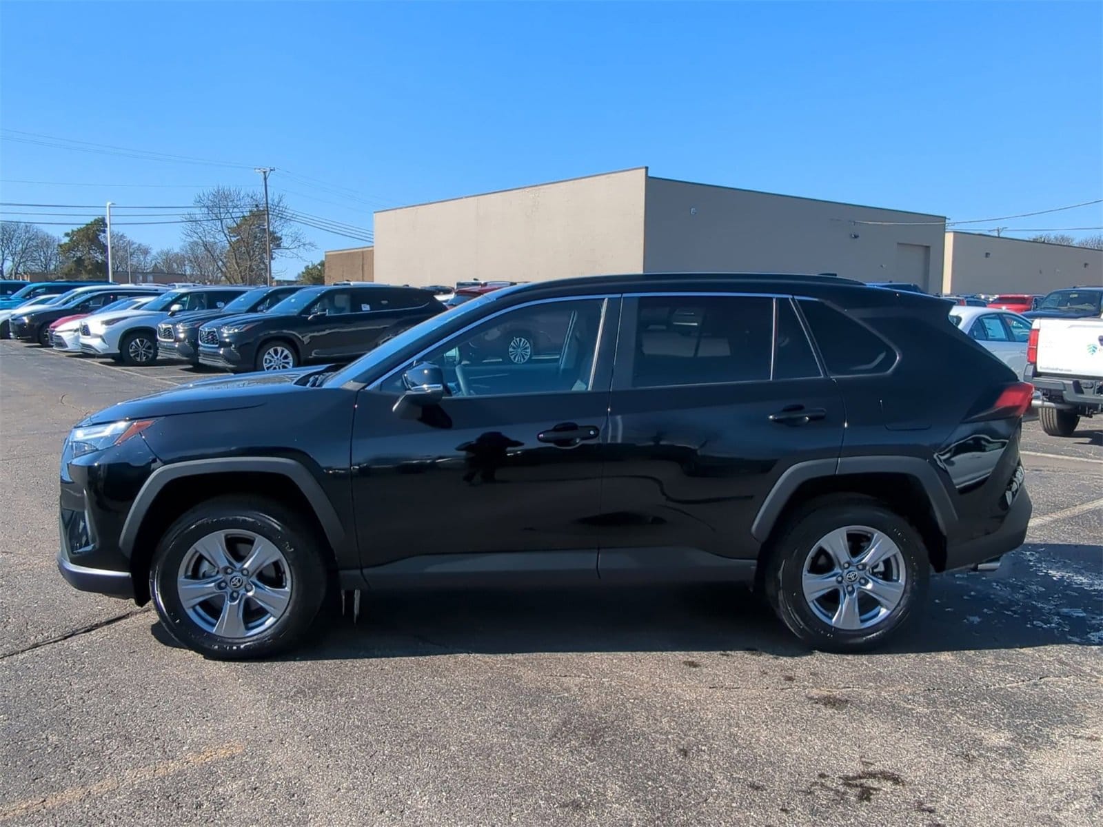 Thumbnail: 2024 Toyota RAV4 - 11