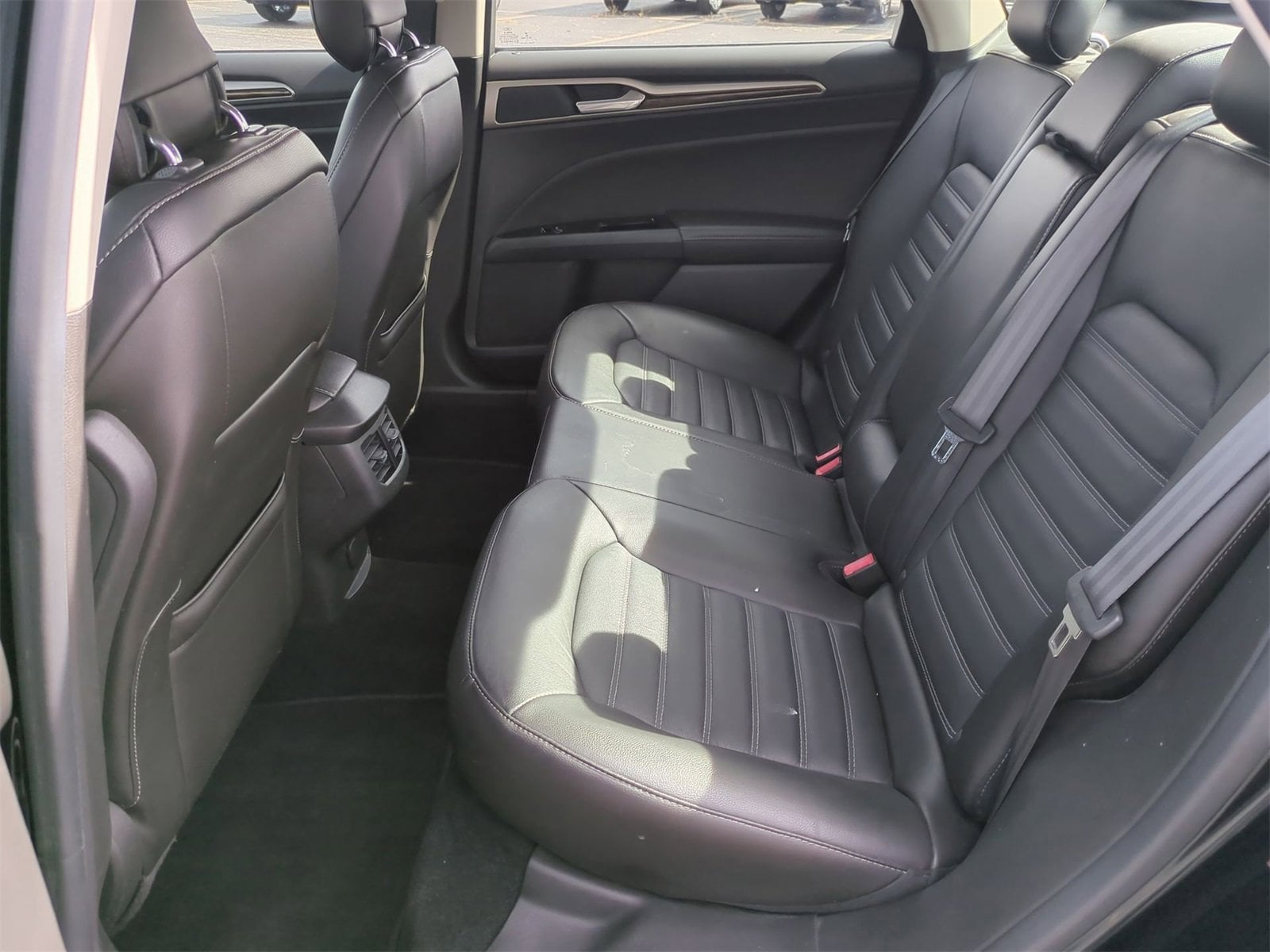 Thumbnail: 2014 Ford Fusion - 19