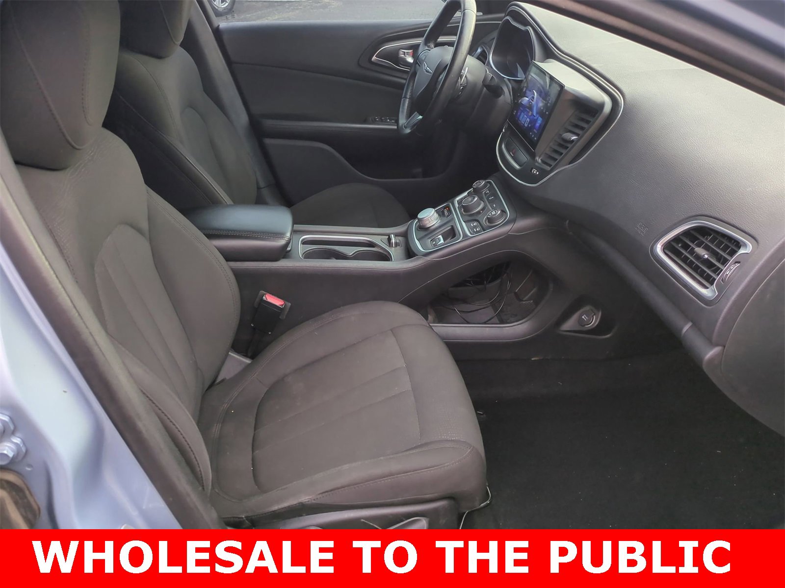 Thumbnail: 2015 Chrysler 200 - 19