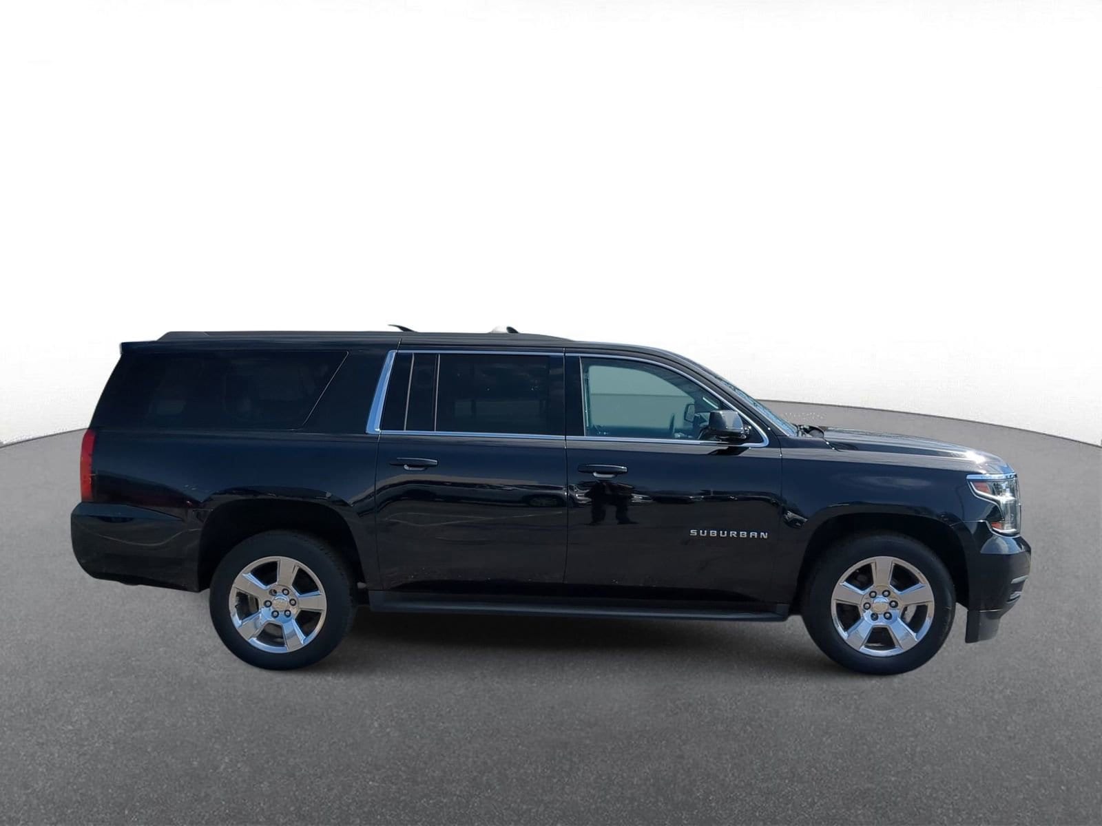 Thumbnail: 2017 Chevrolet Suburban - 9