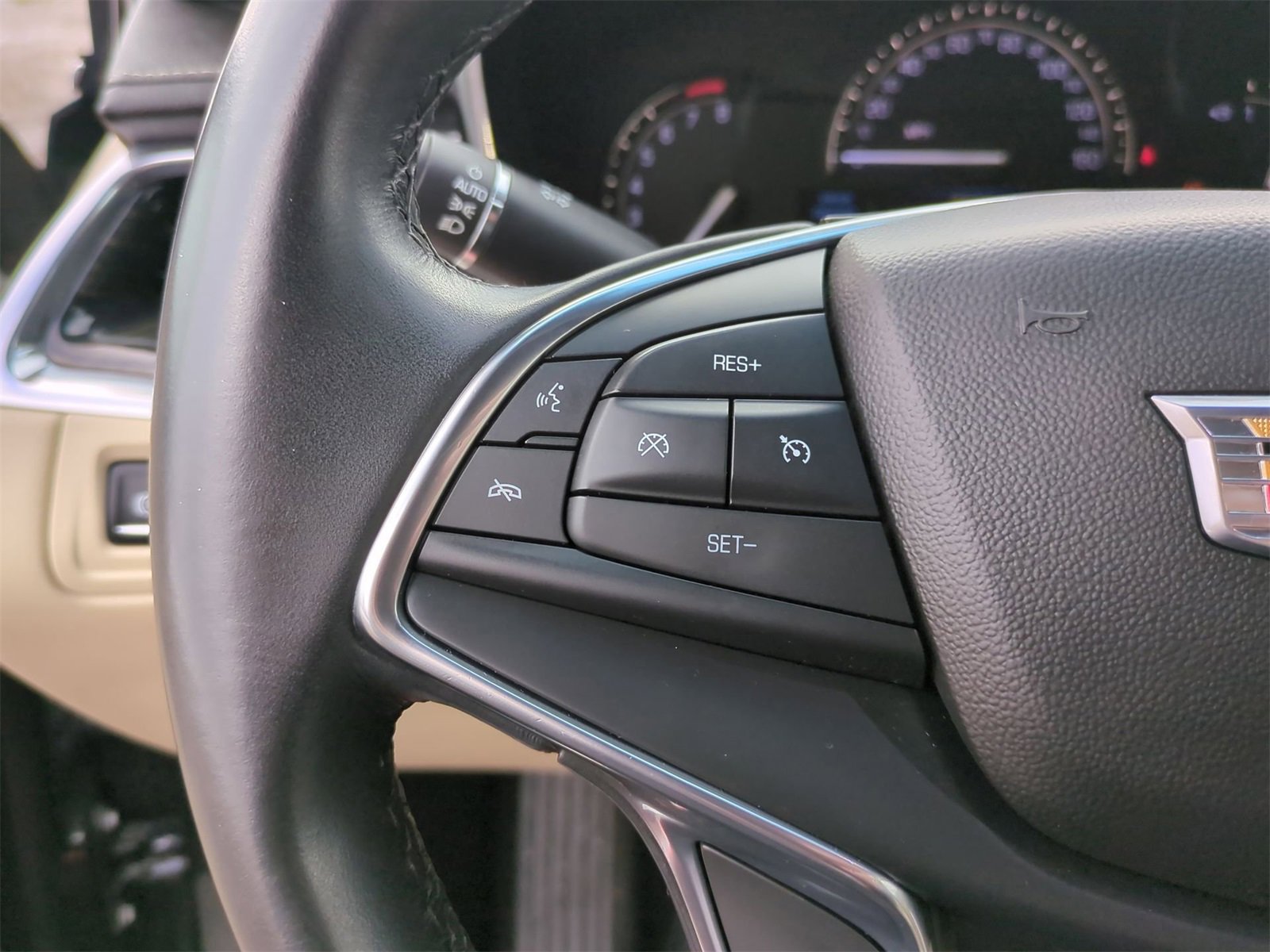 Thumbnail: 2018 Cadillac XT5 - 23