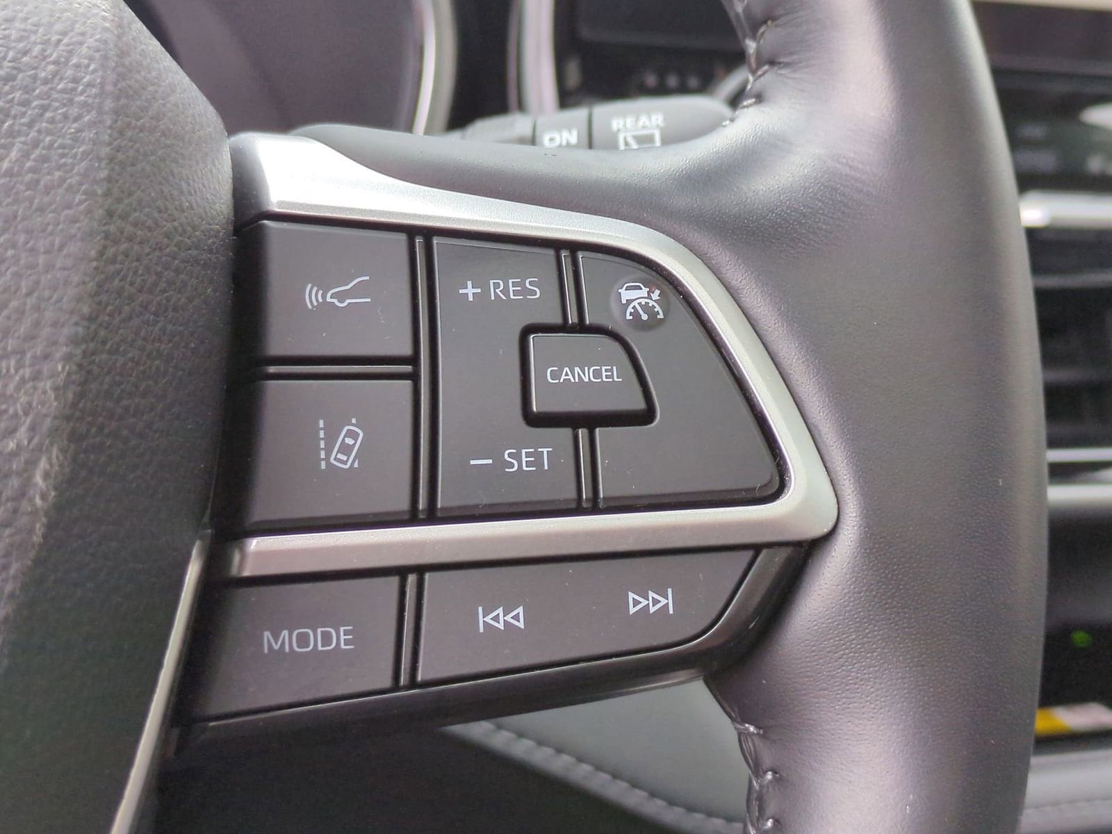 Thumbnail: 2024 Toyota Highlander - 26