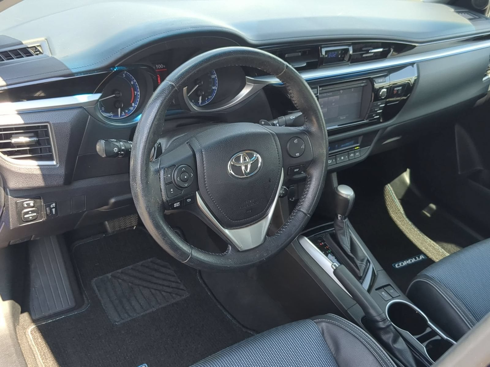 Thumbnail: 2016 Toyota Corolla - 10