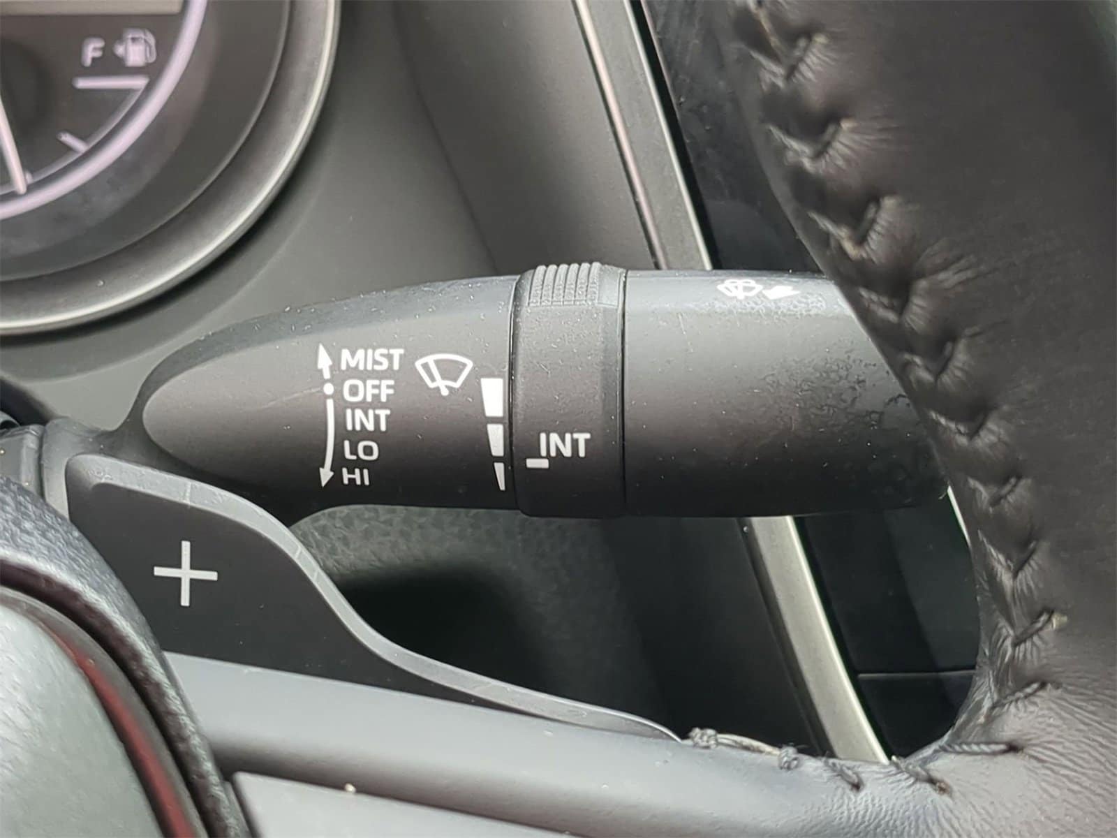 Thumbnail: 2023 Toyota Camry - 32