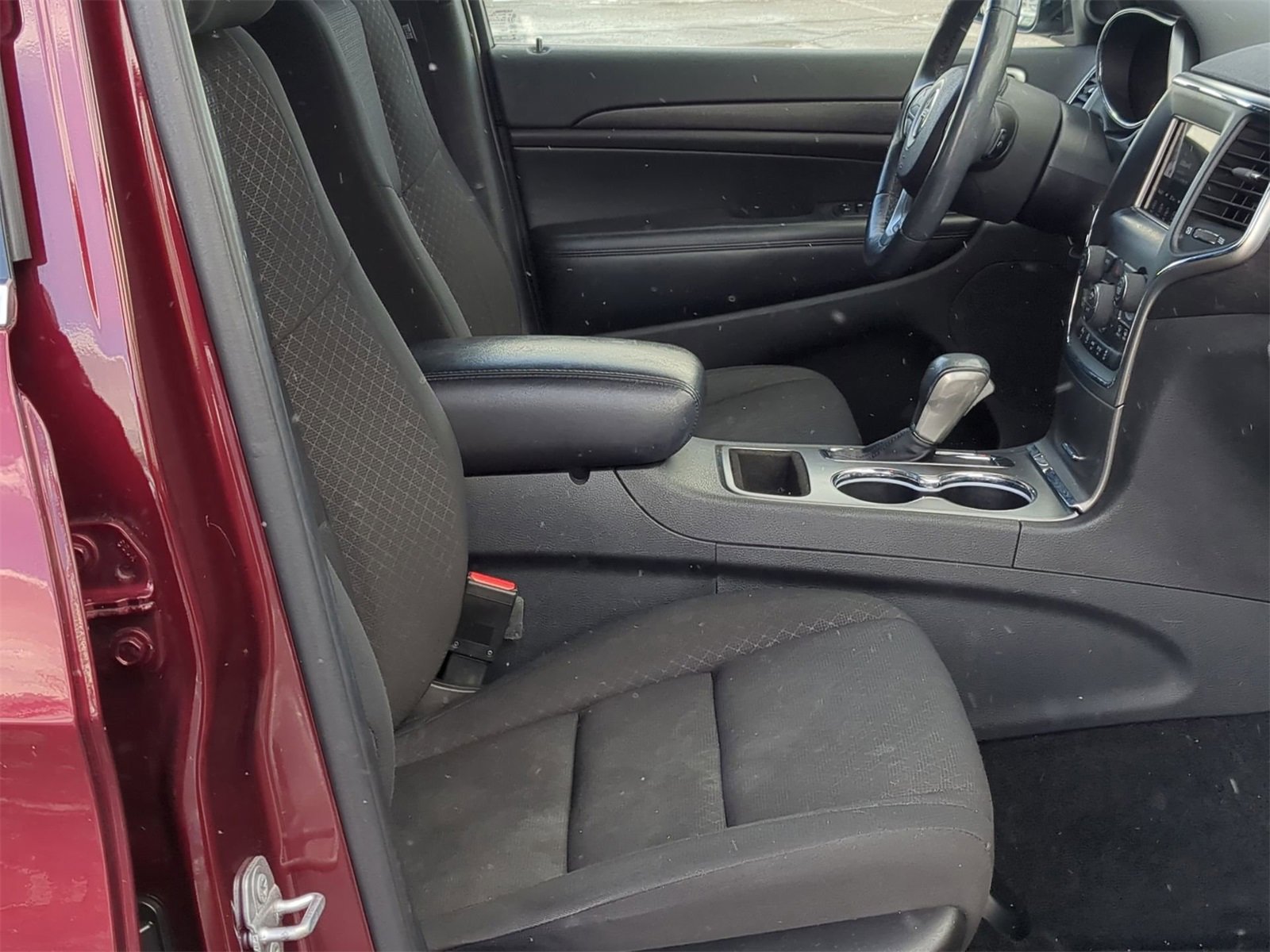 Thumbnail: 2018 Jeep Grand Cherokee - 21