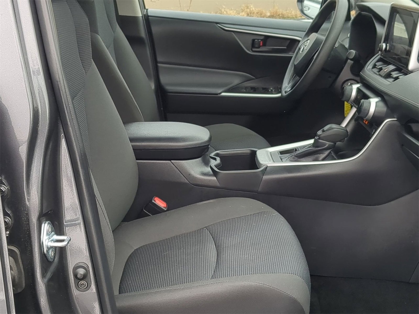 Thumbnail: 2025 Toyota RAV4 - 22