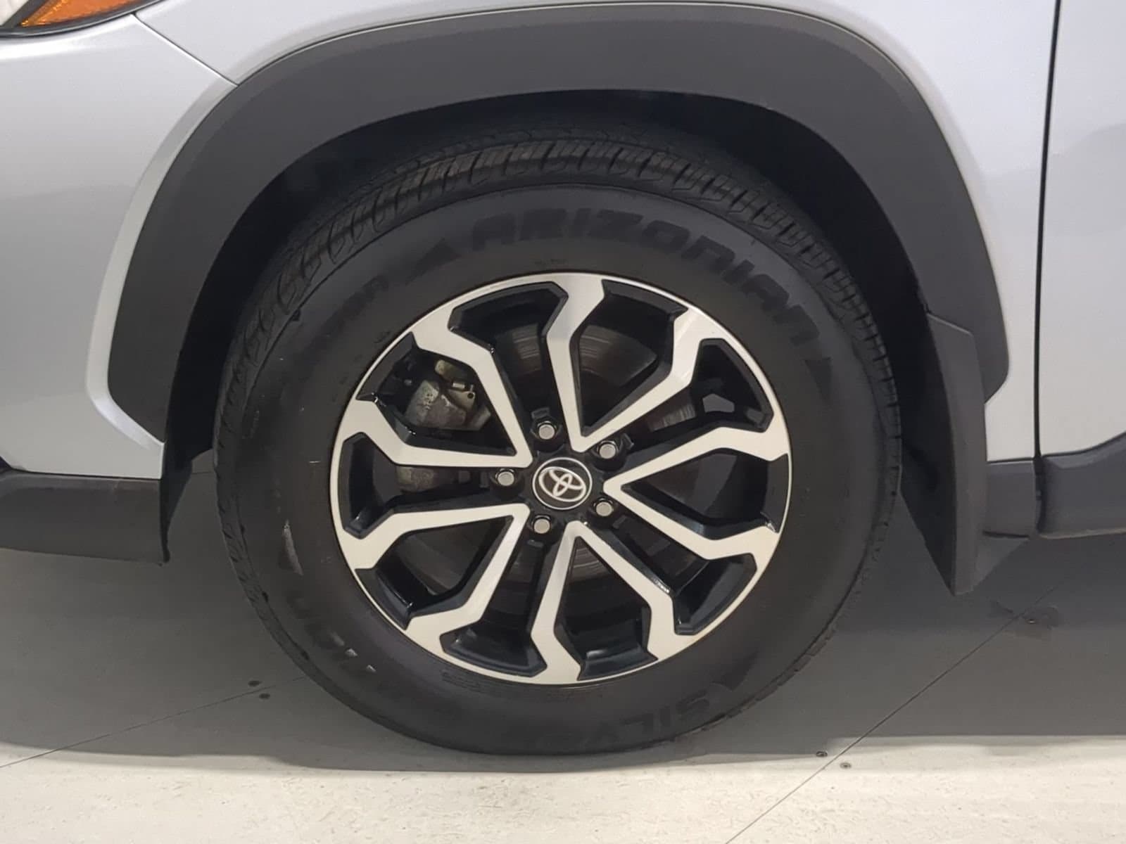 2024 Toyota Corolla Cross S - Photo 14