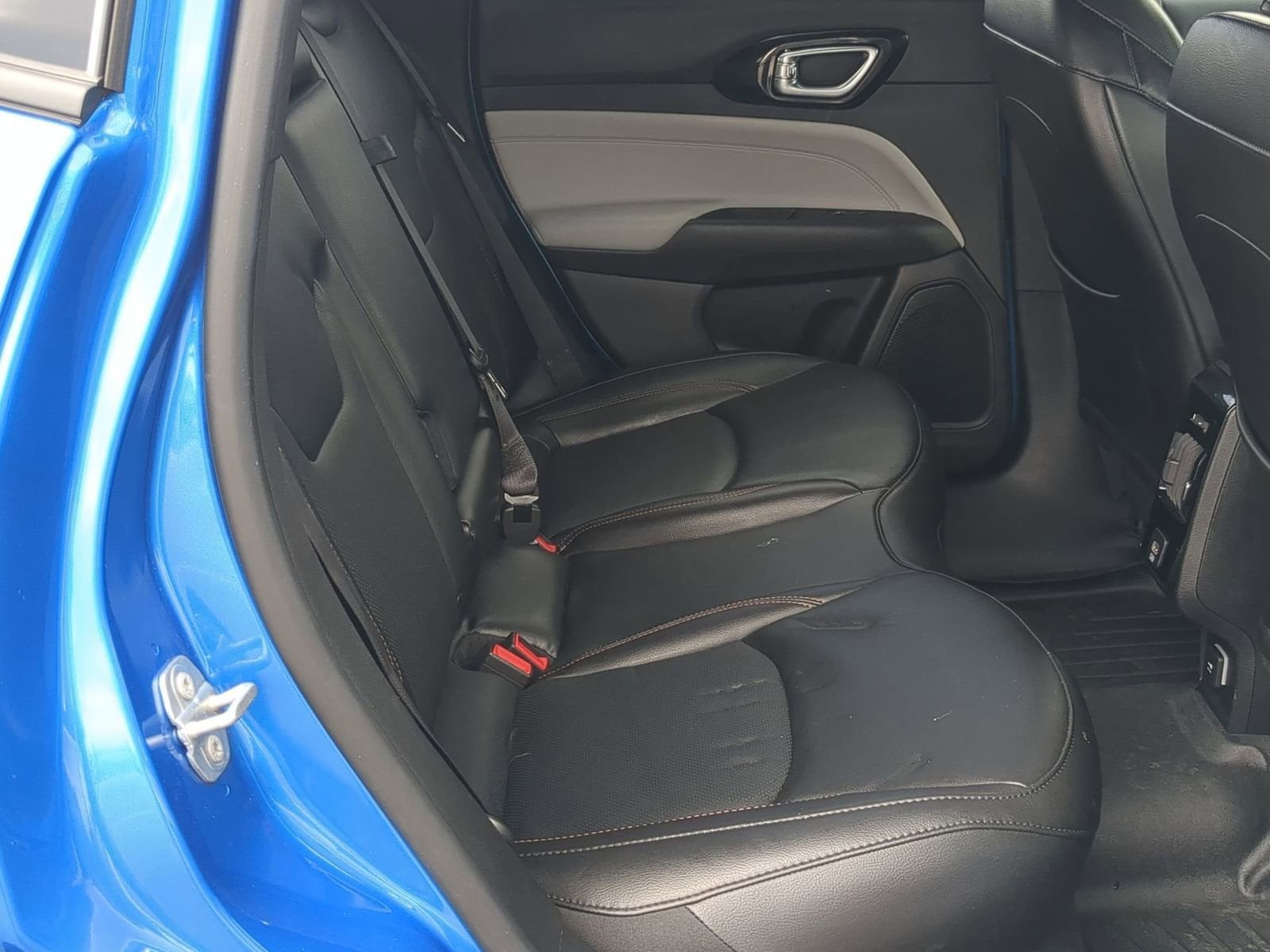 Thumbnail: 2023 Jeep Compass - 20