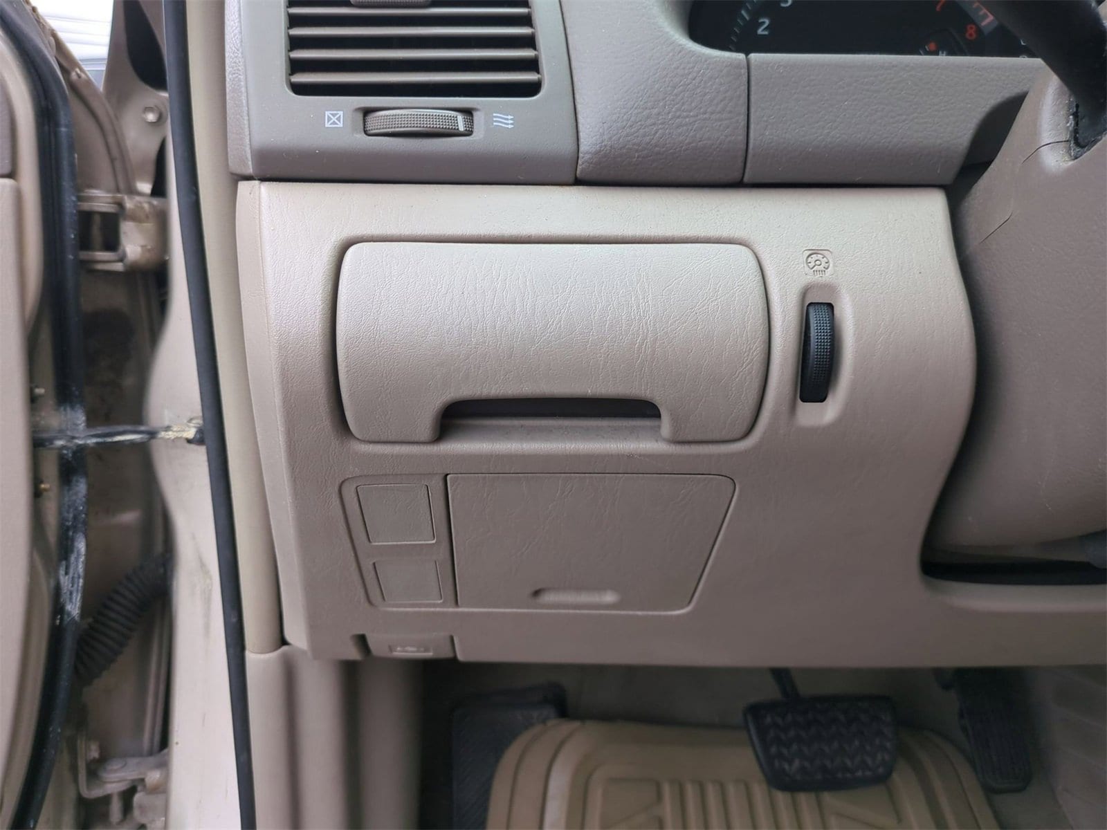 Thumbnail: 2003 Toyota Camry - 23
