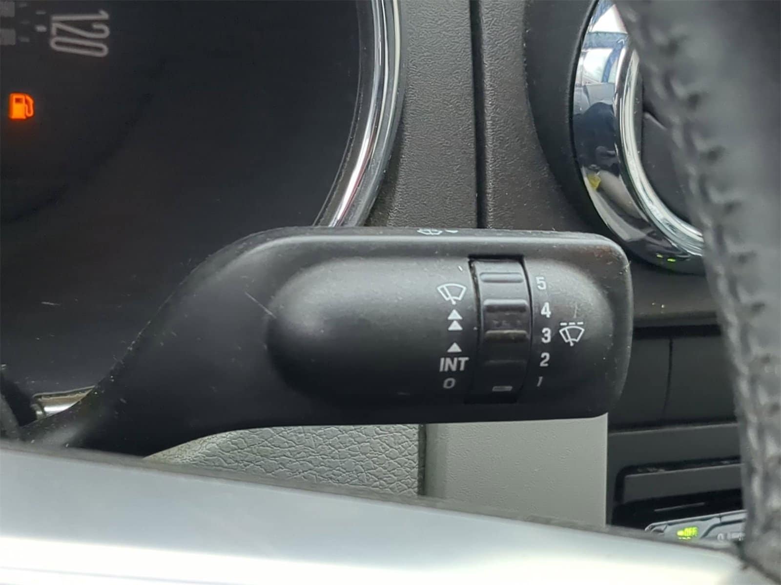 Thumbnail: 2006 Ford Mustang - 23