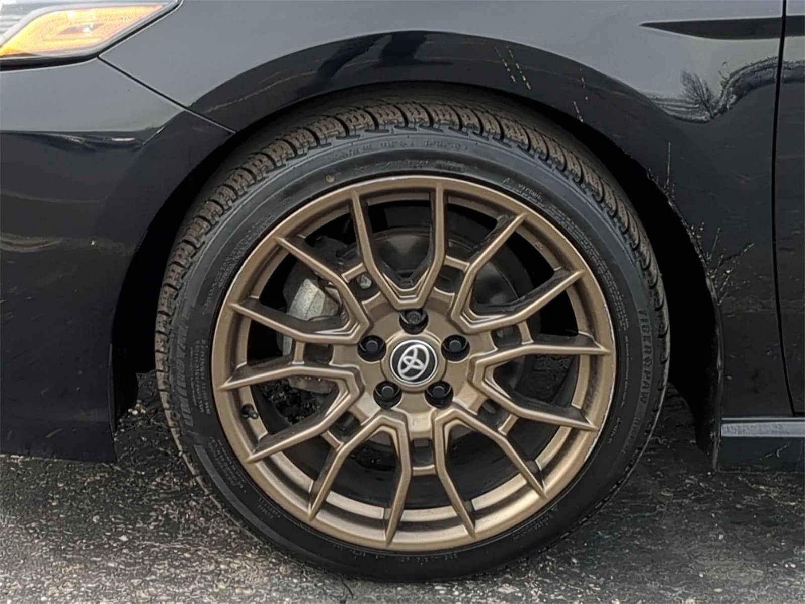 Thumbnail: 2023 Toyota Camry - 21