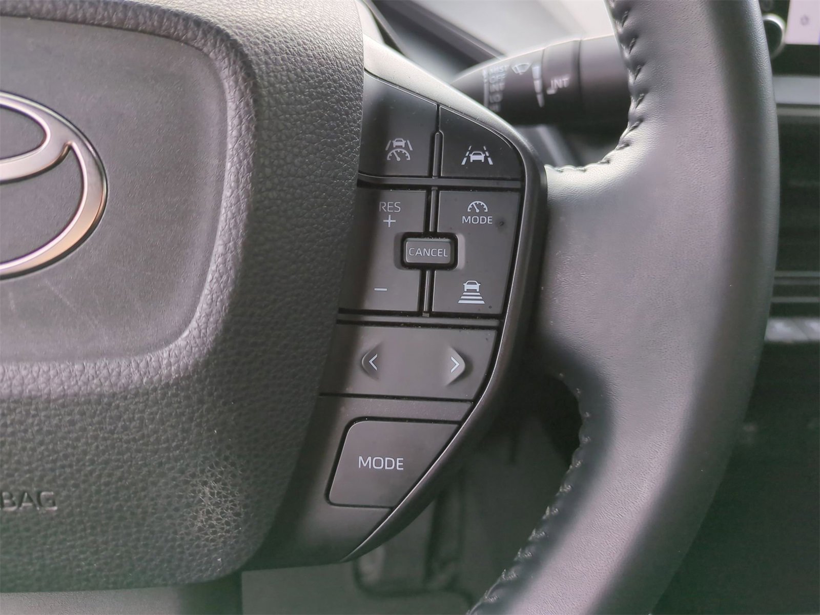 Thumbnail: 2023 Toyota Prius - 22