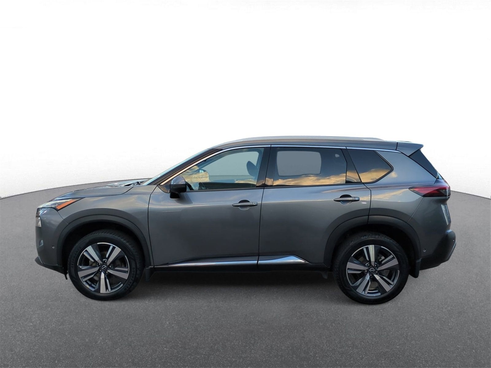 Thumbnail: 2023 Nissan Rogue - 5