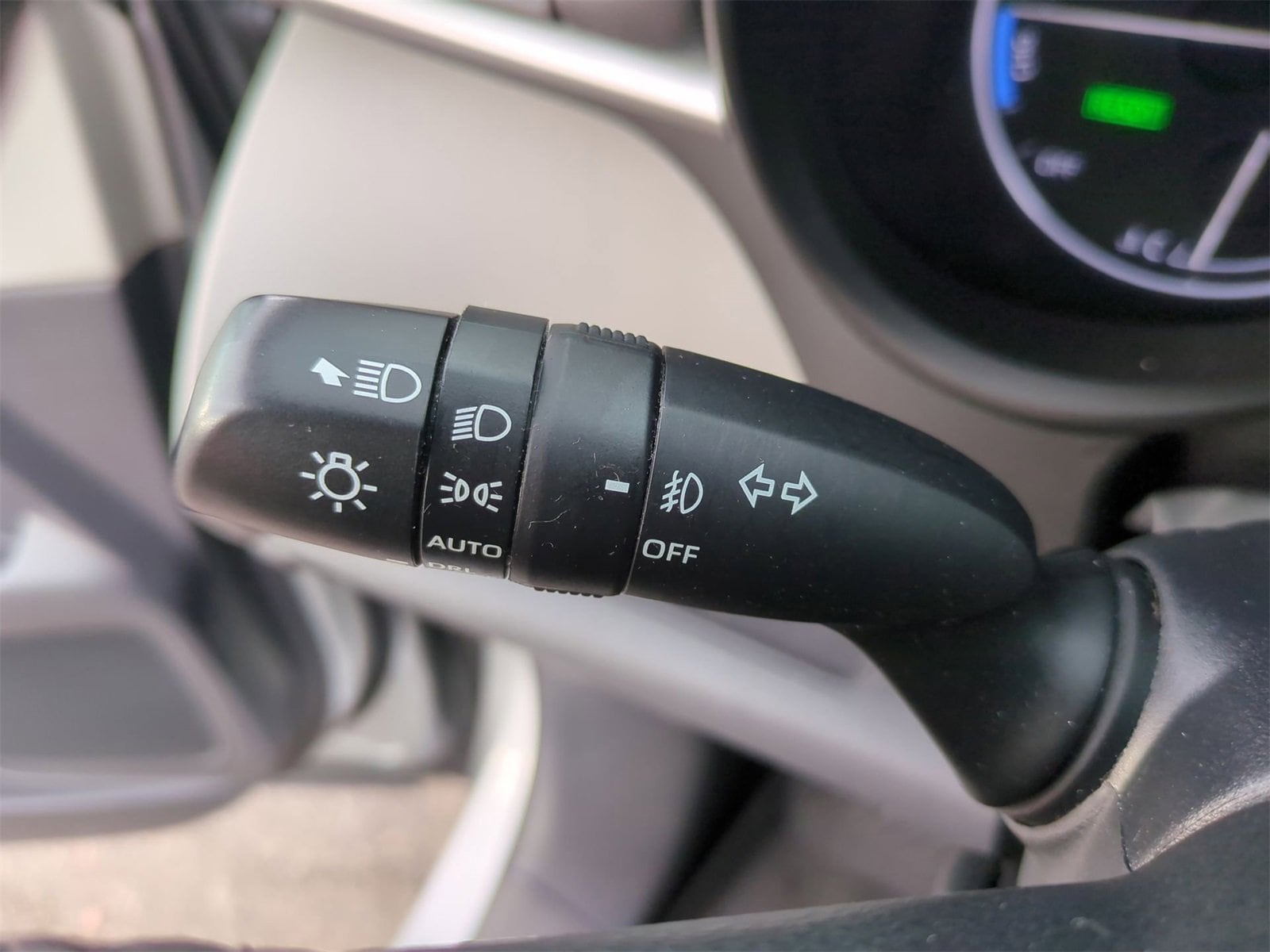 Thumbnail: 2024 Toyota Sienna - 26