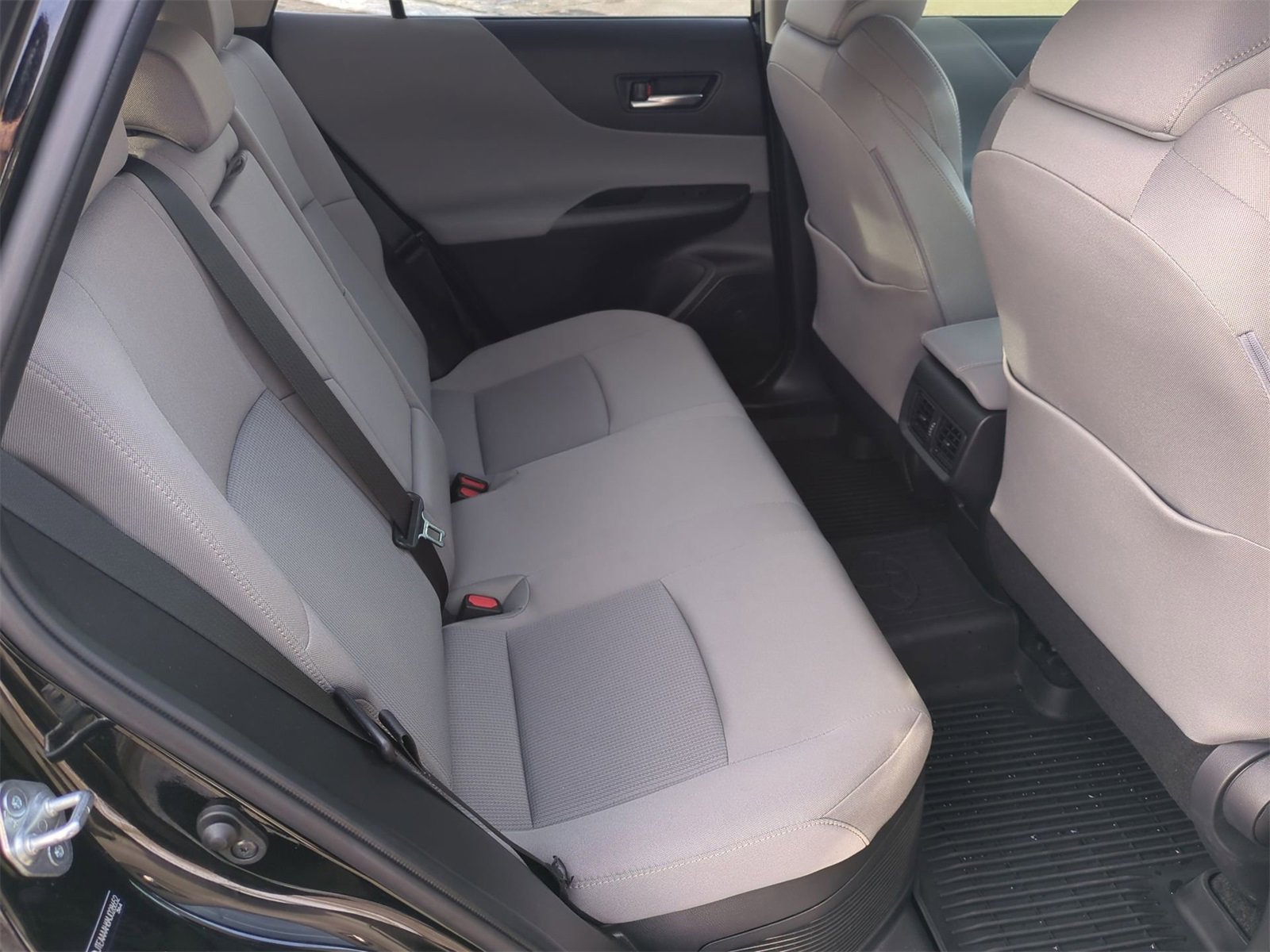 Thumbnail: 2021 Toyota Venza - 20