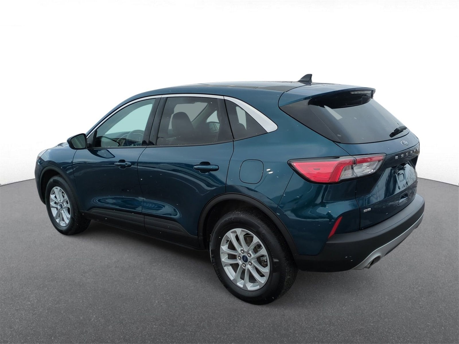 Thumbnail: 2020 Ford Escape - 6