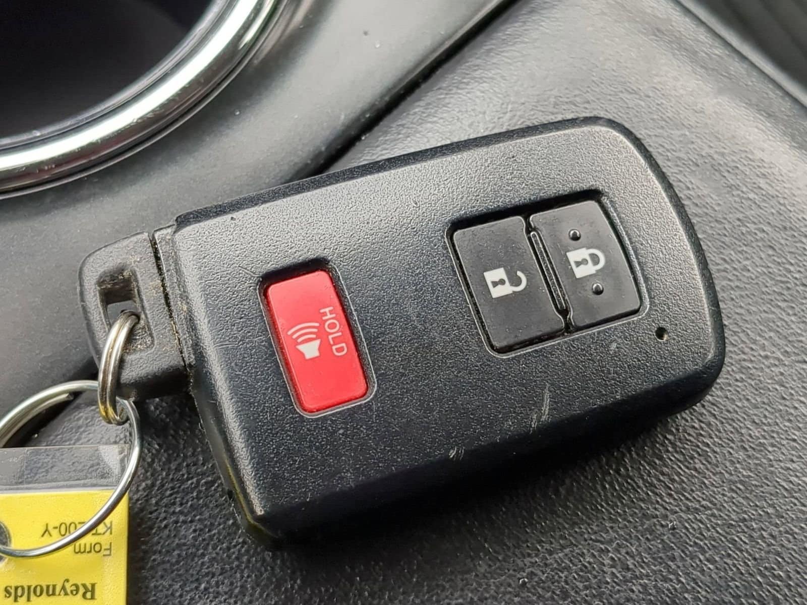 Thumbnail: 2017 Toyota Prius v - 33