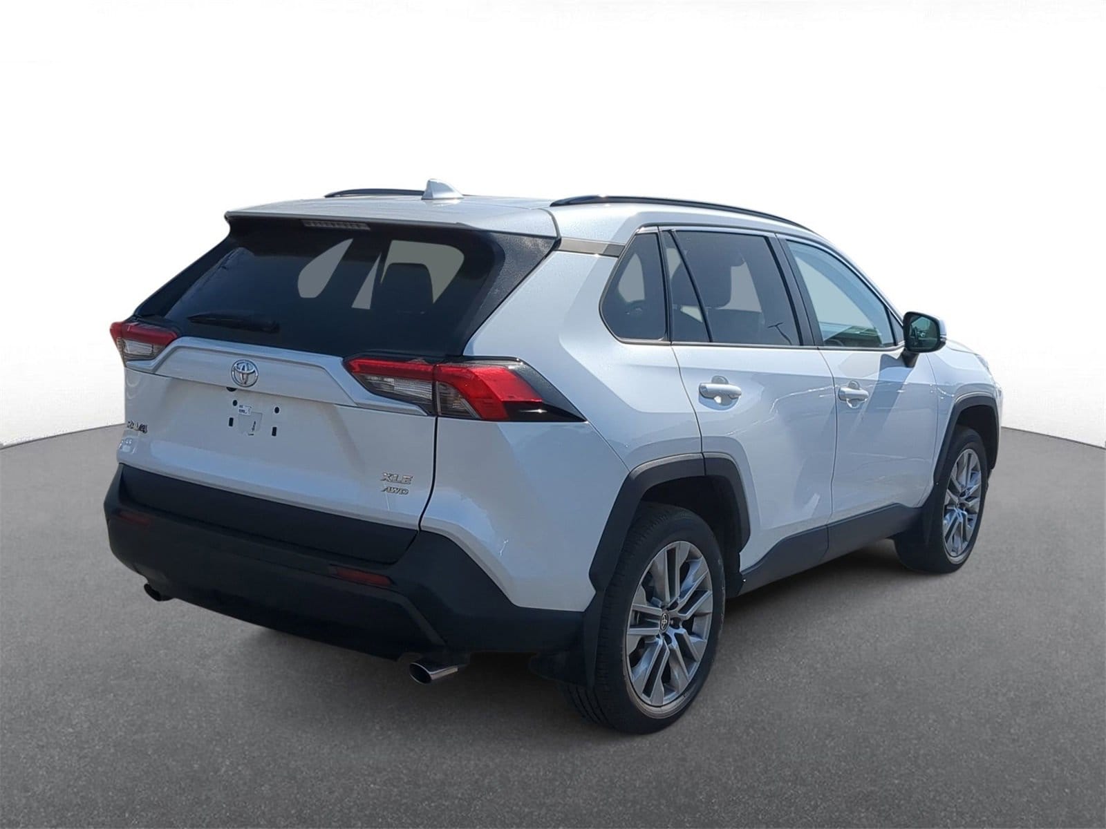 Thumbnail: 2024 Toyota RAV4 - 8