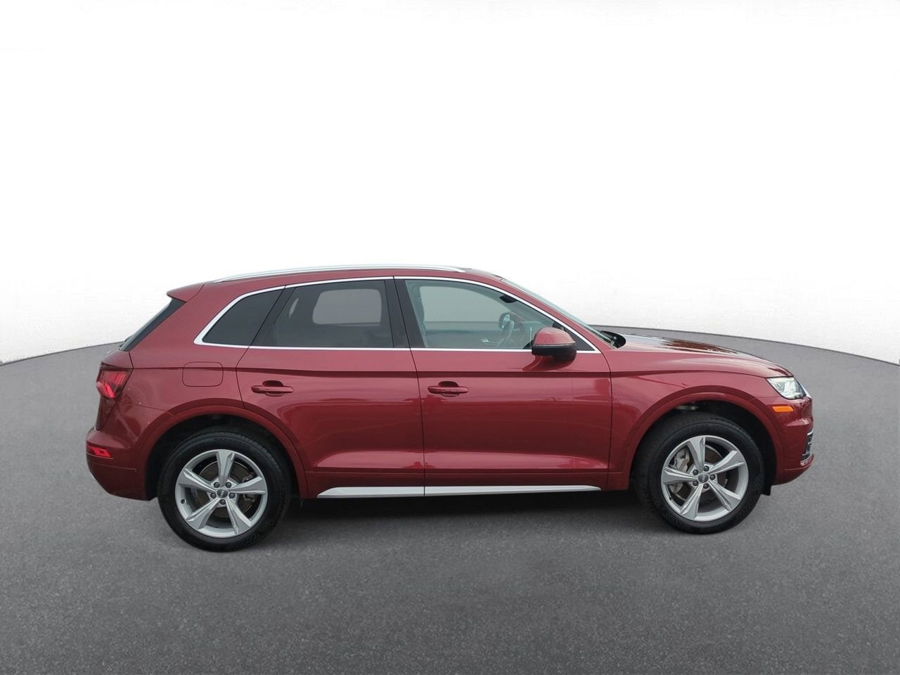 Thumbnail: 2020 Audi Q5 - 9